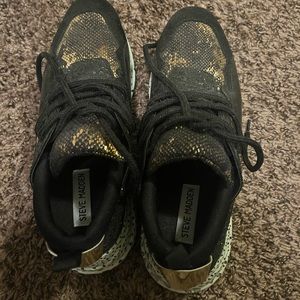 Steve Madden sneakers